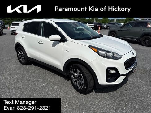 Used 2020 Kia Sportage LX AWD/4WD image 3
