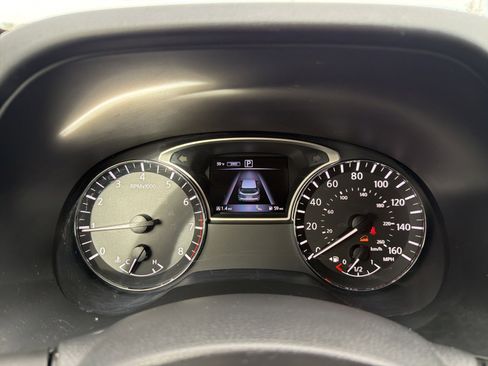 Used 2017 Nissan Pathfinder SL image 56