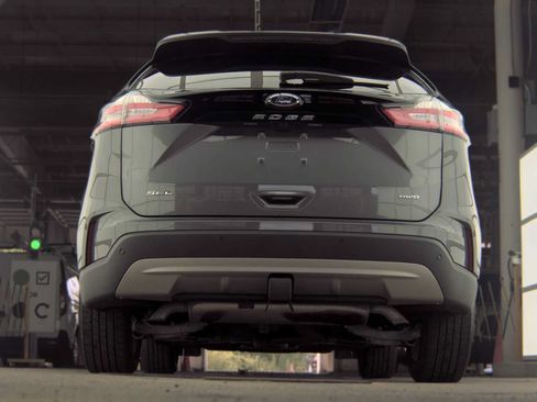 Used 2023 Ford Edge SEL w/ Convenience Package AWD/4WD image 12