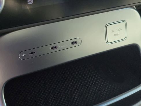 New 2026 Hyundai Ioniq 9 SEL image 32