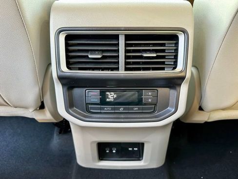 New 2026 Volkswagen Atlas SE image 18