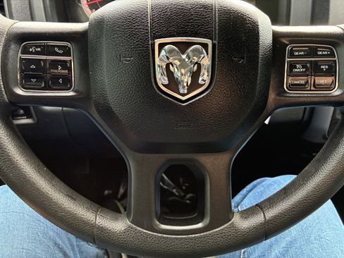 Used 2018 RAM 1500 Express w/ Express Value Package AWD/4WD image 8