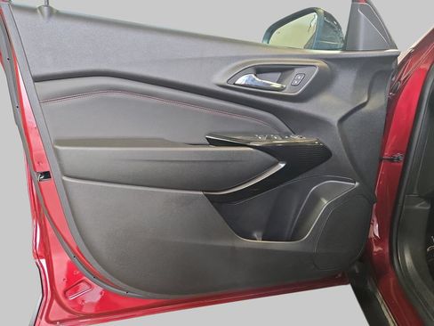 Used 2024 Chevrolet Trax RS w/ Driver Confidence Package FWD image 29