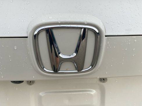 Used 2018 Honda Accord EX-L image 18