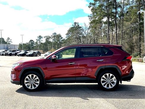 Used 2019 Toyota RAV4 Limited w/ Cold Weather Package image 5