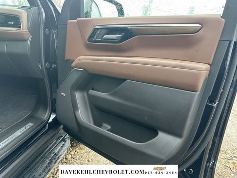 Used 2025 Chevrolet Tahoe High Country w/ Sun And Tow Package image 27