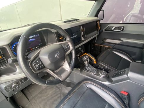 Used 2023 Ford Bronco Badlands AWD/4WD image 8