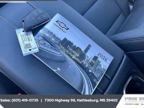 New 2026 Chevrolet Traverse LT w/ Sun and Wheel Package FWD image 9