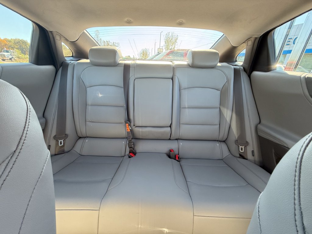 Certified 2017 Chevrolet Malibu LT w/ Leather Package FWD image 26