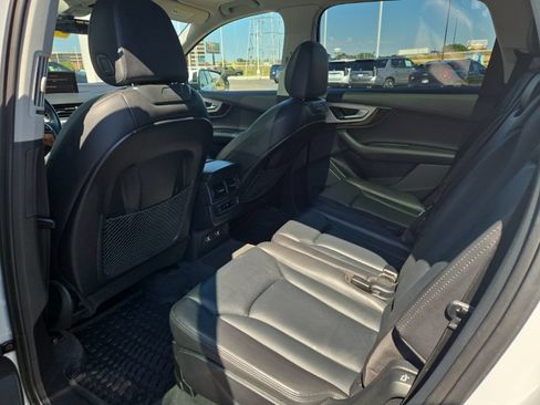 Used 2019 Audi Q7 2.0T Premium Plus w/ Premium Plus Package AWD/4WD image 12