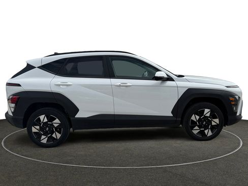 Used 2025 Hyundai Kona SEL AWD/4WD image 7