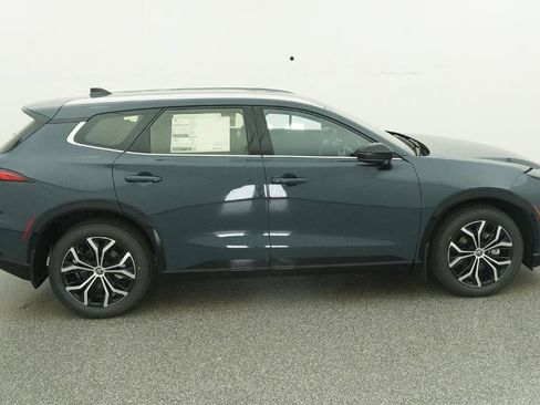 New 2026 Toyota Crown Signia image 31