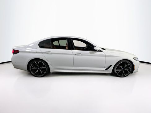 Used 2022 BMW 530i w/ M Sport Package RWD image 4