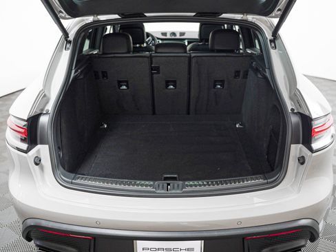 Certified 2026 Porsche Macan S AWD/4WD image 25