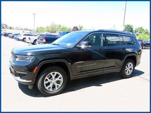 Used 2023 Jeep Grand Cherokee L Limited AWD/4WD image 1