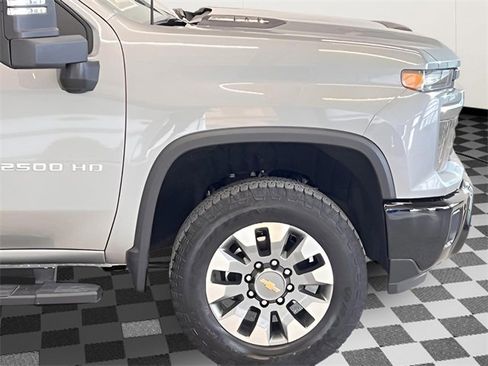 Used 2026 Chevrolet Silverado 2500 Custom w/ Custom Value Package image 10