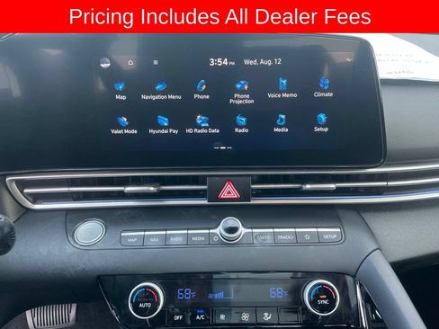 Used 2023 Hyundai Elantra Limited FWD image 16