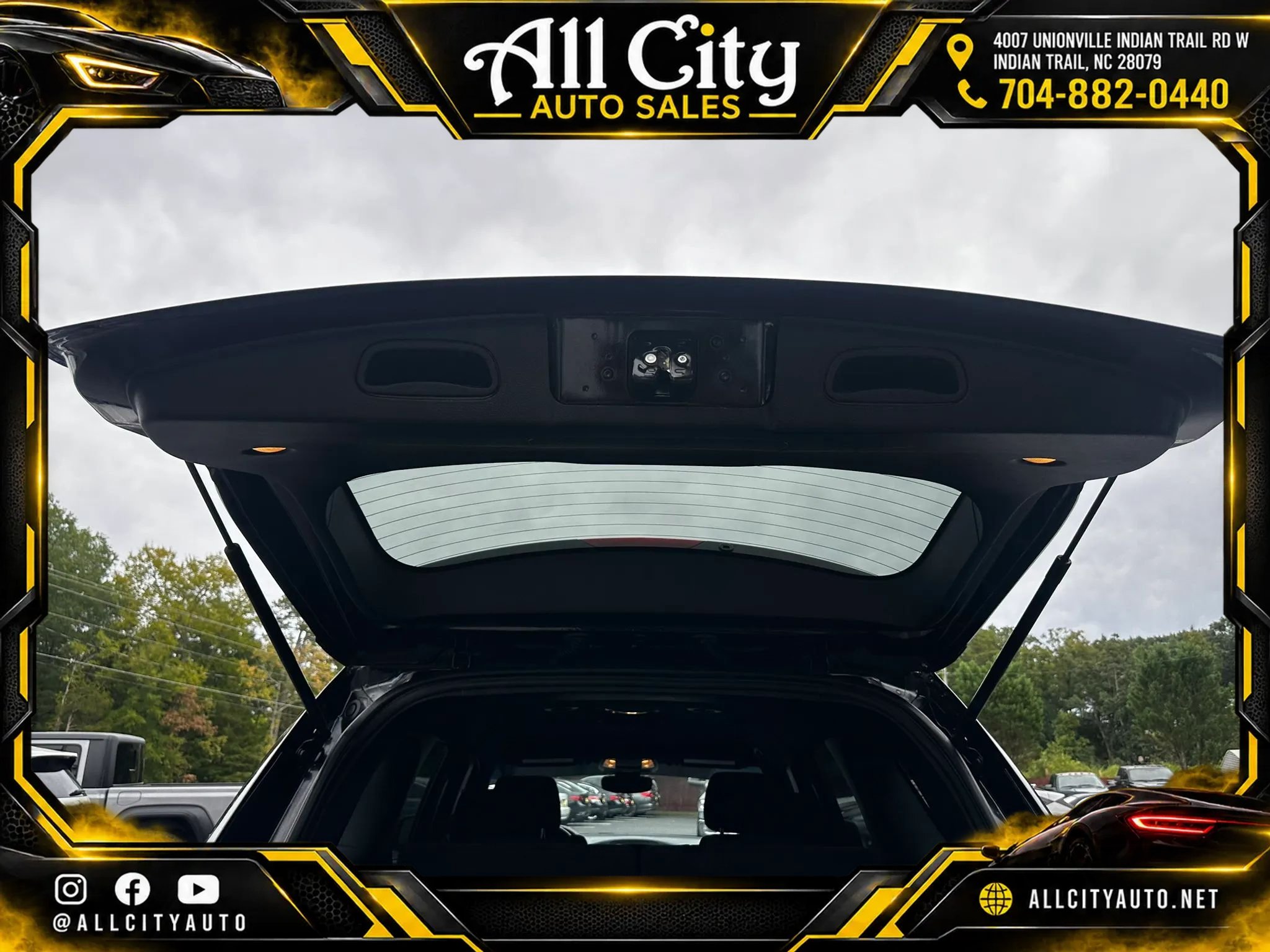 Used 2020 Dodge Durango GT w/ Blacktop Package RWD image 37