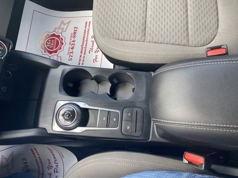 Used 2022 Ford Escape SE image 23