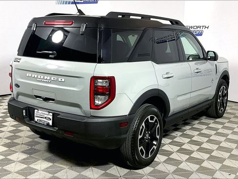 Certified 2024 Ford Bronco Sport Outer Banks w/ Tech Package AWD/4WD image 9