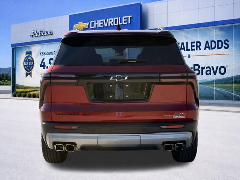 Used 2024 Chevrolet Traverse Z71 AWD/4WD image 6