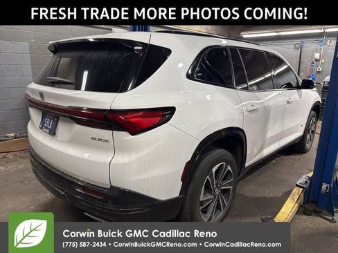 Used 2025 Buick Enclave Sport Touring w/ Power Package image 6