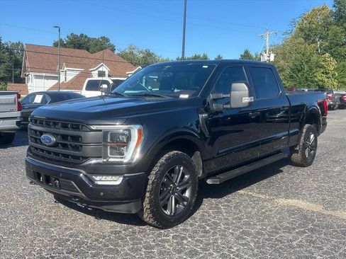 Used 2023 Ford F150 Lariat w/ Equipment Group 502A High AWD/4WD image 3