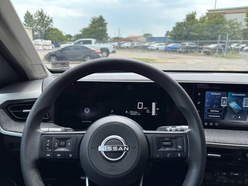Used 2026 Nissan Kicks SV w/ Cold Weather Package AWD/4WD image 33