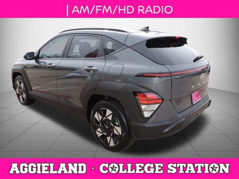Used 2025 Hyundai Kona SEL image 6