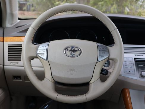 Used 2007 Toyota Avalon XL image 17