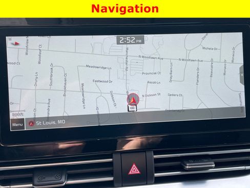 Used 2022 Kia Niro Touring Special Edition image 10