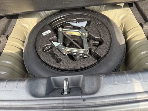 Used 2023 Honda Civic Sport image 23