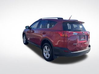 Used 2013 Toyota RAV4 XLE video 3