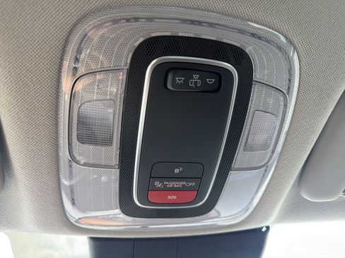 Used 2024 Hyundai Elantra SEL FWD image 5
