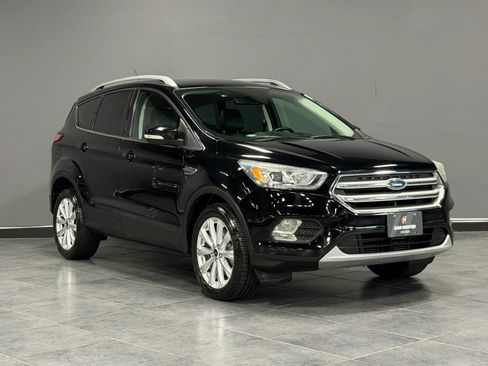 Used 2017 Ford Escape Titanium AWD/4WD image 4