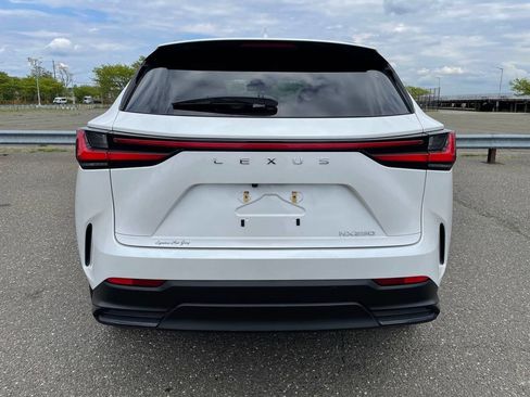 Used 2024 Lexus NX 250 FWD w/ Cold Area Package image 9