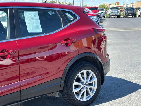 Used 2022 Nissan Rogue Sport S AWD/4WD image 7