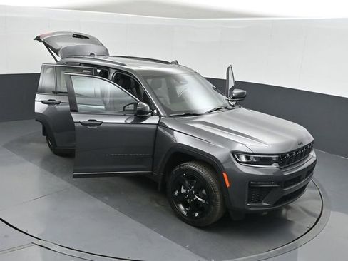 New 2026 Jeep Grand Cherokee Limited w/ Limited Altitude Package AWD/4WD image 51