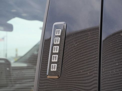 New 2026 Ford F250 Lariat w/ Black Appearance Package AWD/4WD image 11