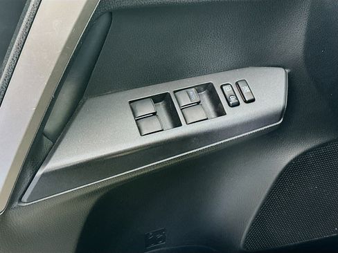 Used 2018 Toyota RAV4 XLE image 15