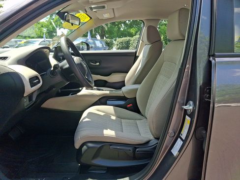 Used 2024 Honda HR-V LX image 13
