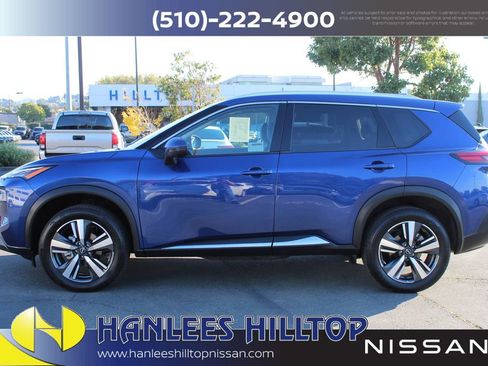 Used 2023 Nissan Rogue SL image 2
