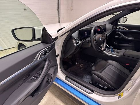 Used 2023 BMW i4 eDrive40 w/ Premium Package image 12
