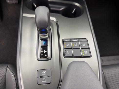 New 2026 Lexus UX 300h 300h Premium image 12