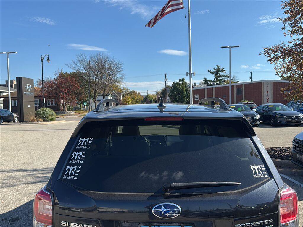 Used 2017 Subaru Forester 2.5i Premium w/ All-Weather Package AWD/4WD image 13
