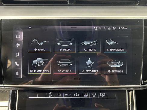 Used 2023 Audi A8 L 3.0T AWD/4WD image 22