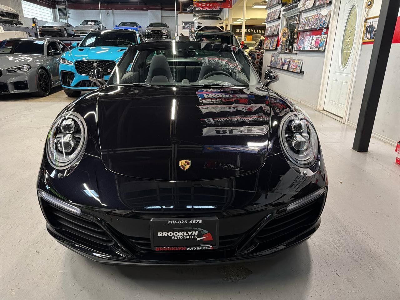 Used 2017 Porsche 911 Targa 4S AWD/4WD image 2