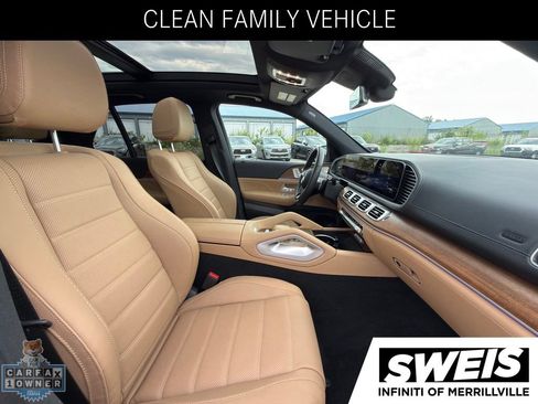 Used 2025 Mercedes-Benz GLE 580 4MATIC w/ Winter Package image 14