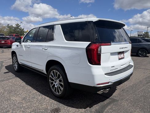 New 2026 GMC Yukon Denali w/ Denali Reserve Package AWD/4WD image 5