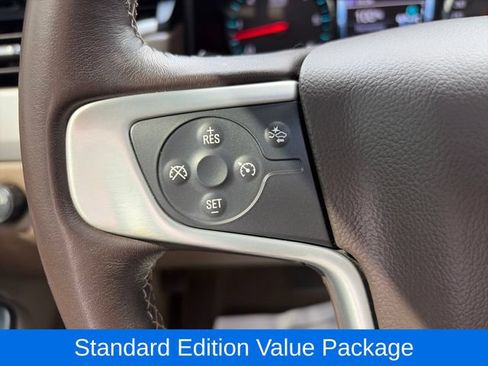 Used 2019 GMC Yukon XL SLT AWD/4WD image 16